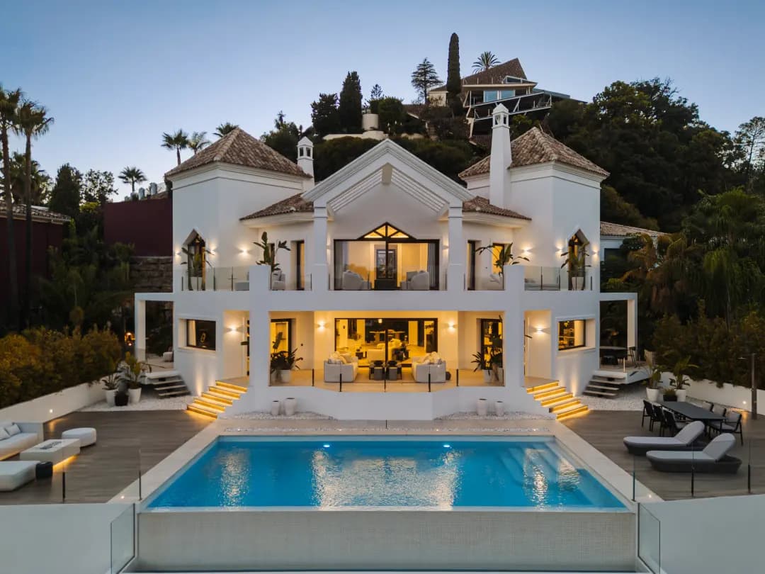 Villa Aura
