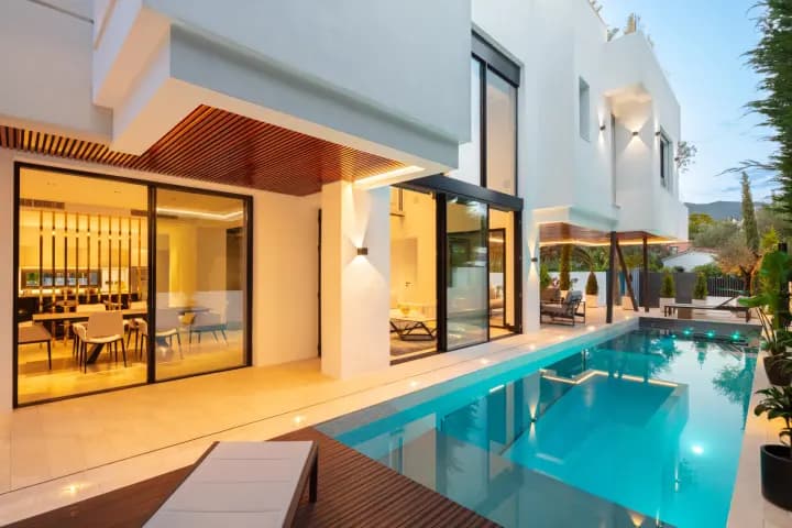 Villa Cypress — image 1