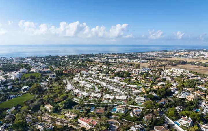 Avenue Marbella — image 3