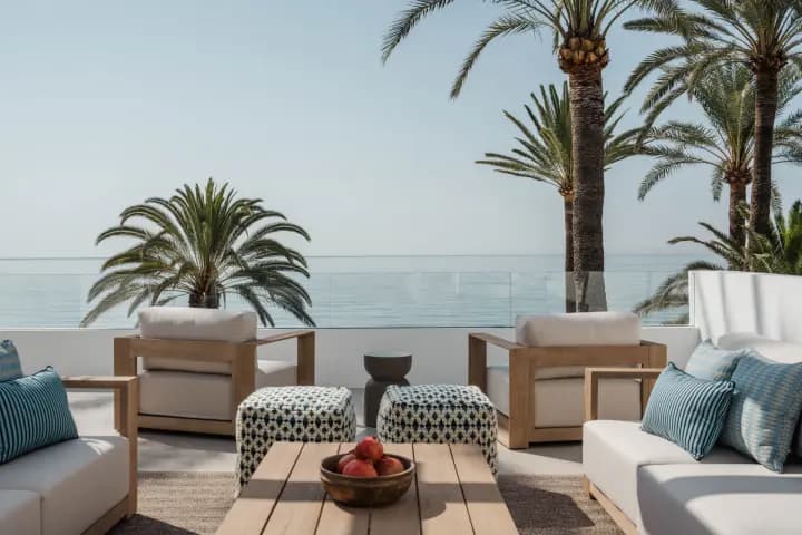 Oasis Club 10 — image 2